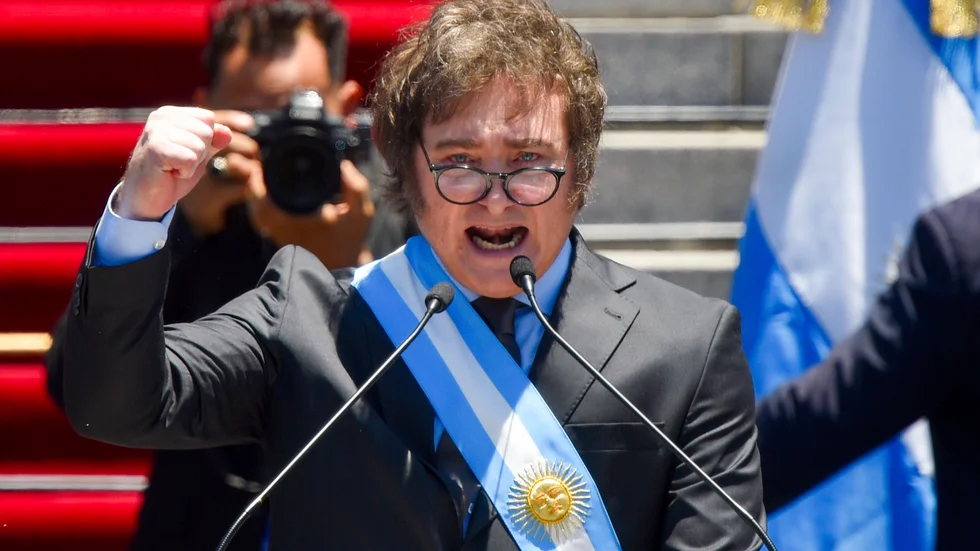 Javier Milei svärs in som Argentinas president.