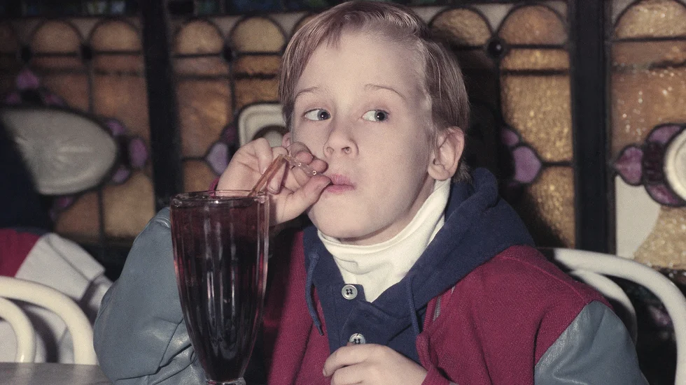 Macaulay Culkin, huvudrollsinnehavare i "Ensam hemma", filmen som tolkas av konståkare på Rosvalla i helgen.