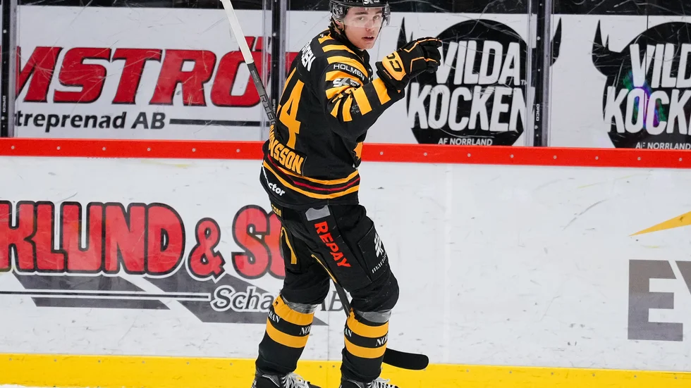 Skellefteå AIK:s backtalang gjorde en bra match när man förlorade mot Örebro.