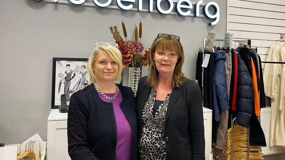 Helene Lindelöf och Lena Arvidsson jobbar på familjeföretaget Bredenbergs i Uppsala. De räknar inte med en kundanstorming under just Black Friday, men kommer ändå ha en egen kampanj: "Man vill visa att man finns", säger Helene Lindelöf.
