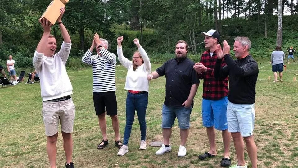 Vinnarlaget: Markus Johansson, Henrik Elofsson, Hedvig Elofsson, Pontus Oscarsson, Peter Jakobsson och Ulf Svedberg.