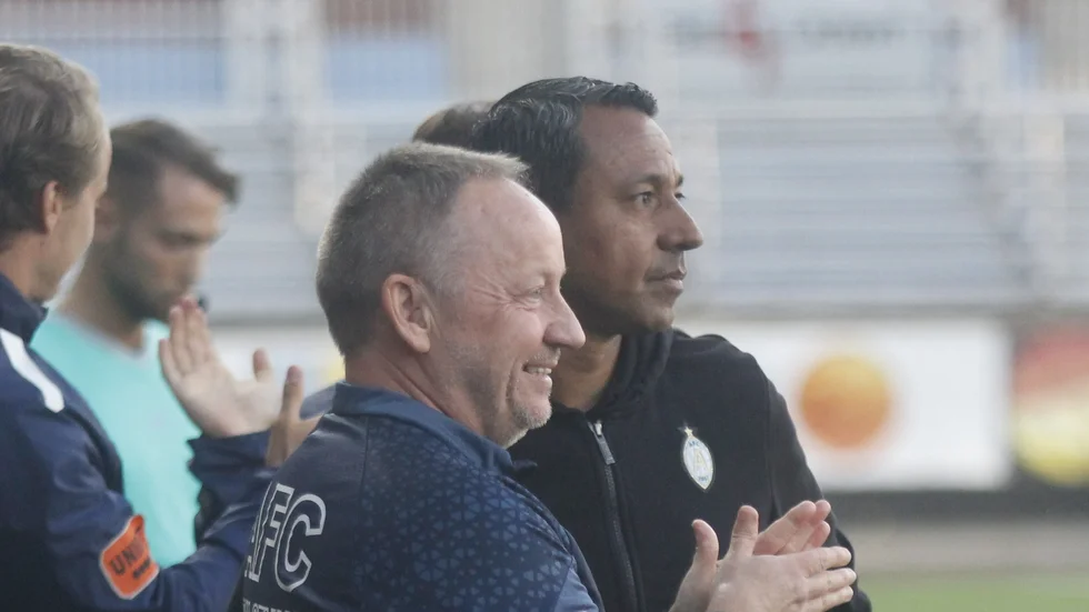 Nolberto Solanos arbetstillstånd blev klart bara timmar innan match.