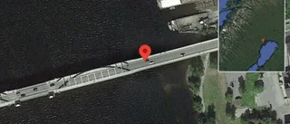 Stillastående lastbil stör trafiken på väg 616