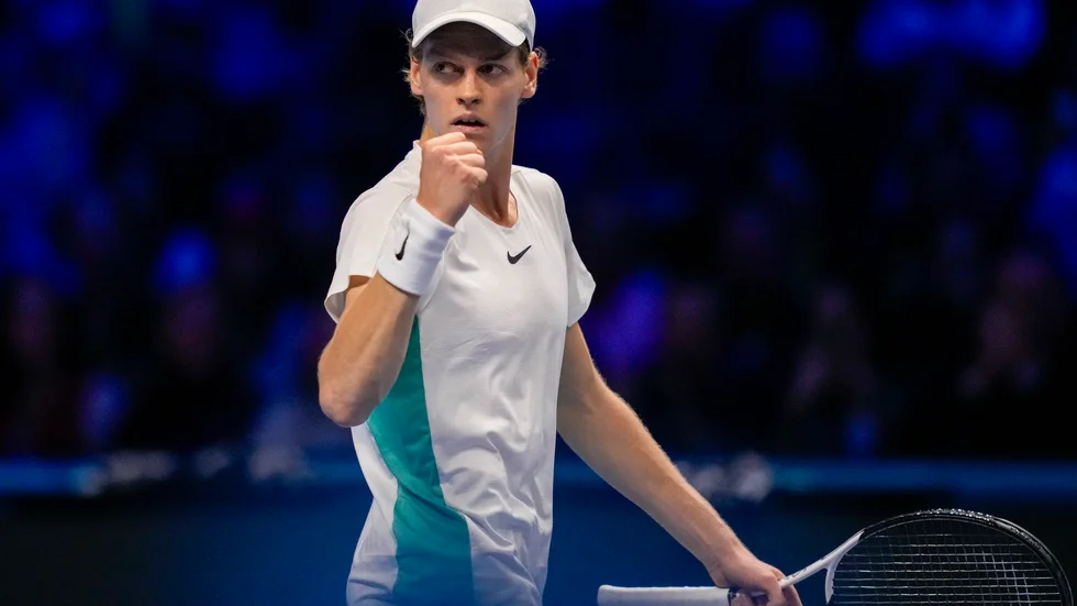 Jannik Sinner får spela final mot Novak Djokovic.