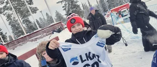 Idolens present till Luleåkillen Sixten: ”Finare att han har den”