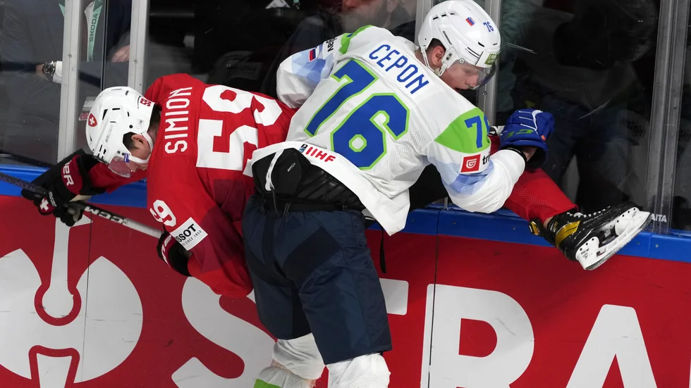 Kristjan Cepon i den slovenska landslagströjan.