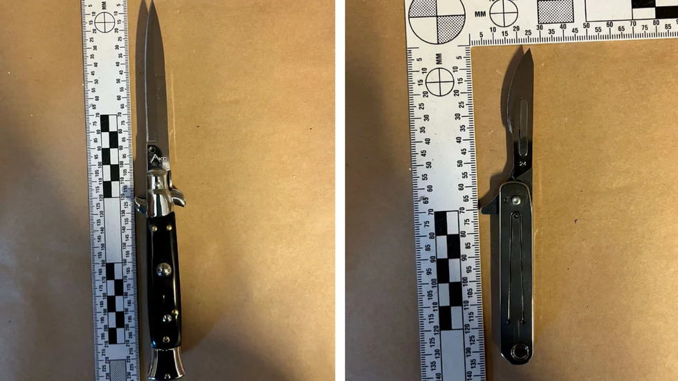 I bilen som 33-åringen färdades i hittade polisen två knivar. (Bilderna är hämtade ur förundersökningen.)  