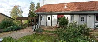 62-åring ny ägare till radhus i Motala – prislappen: 1 900 000 kronor