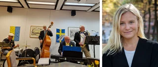 Kända skådespelaren presenterar konsert