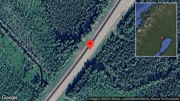 Stopp i ett körfält på grund av stillastående personbil på E4