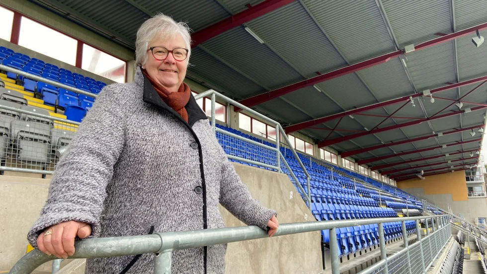 Eva Hallenfeldt Ahlin, även kallad "Mamma-United", tror efter allt som hänt att klubben går mot en fin säsong i Elitettan.
