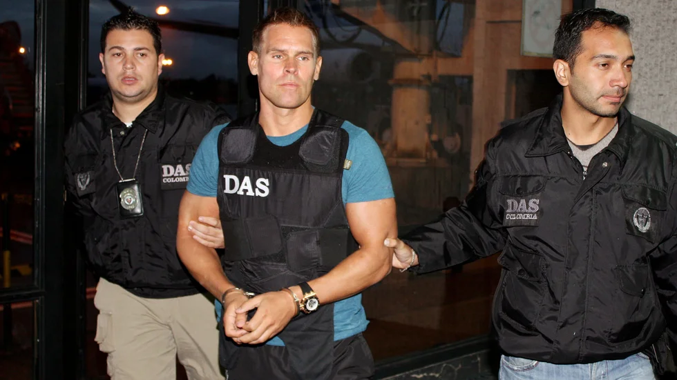 Jonas Falk i samband med att han greps i Bogotá i Colombia i december 2010. Han utlämnas nu till Sverige där han misstänks för grova brott. Arkivbild.