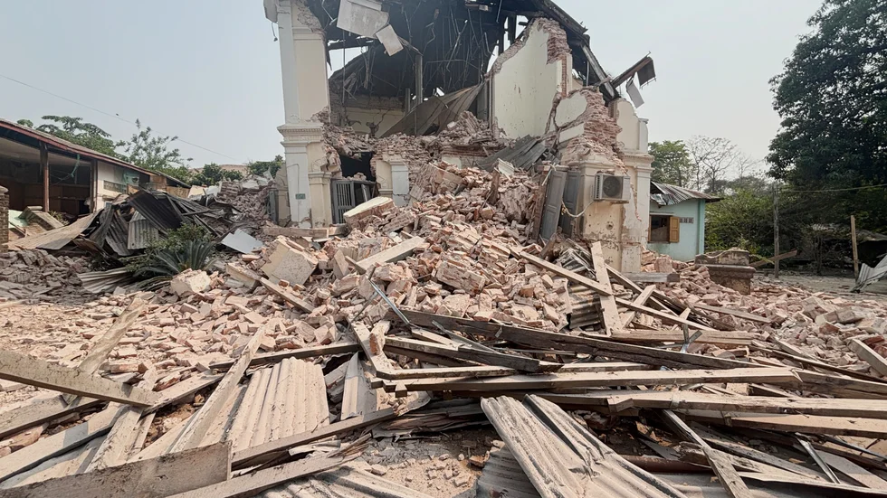 Ett skadat hus i Naypyitaw, Myanmar, efter skalvet.