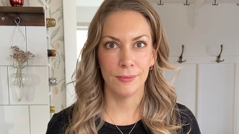 Josefin Landhagen är fotograf och content creator på sociala medier. Hon delar inspiration och tips om inredning på Instagram och bloggade i många år på samma tema.