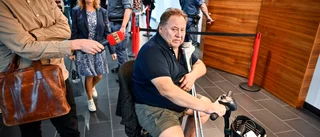 Se: Här anländer Leif-Ivan Karlsson till rättssalen