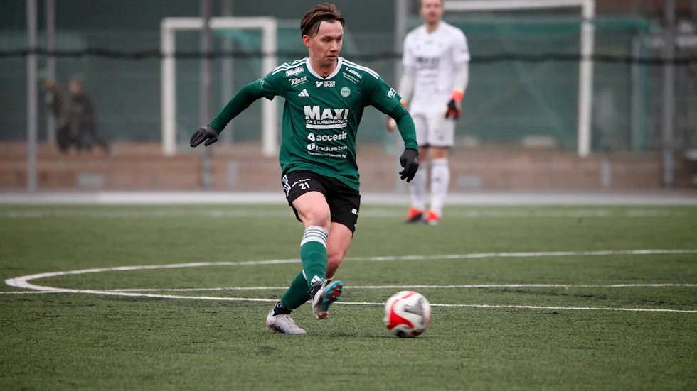 Oscar Kihlgren gjorde sin bästa match i ESK-tröjan.