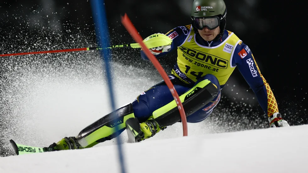 Kristoffer Jakobsen i Madonna di Campiglio.