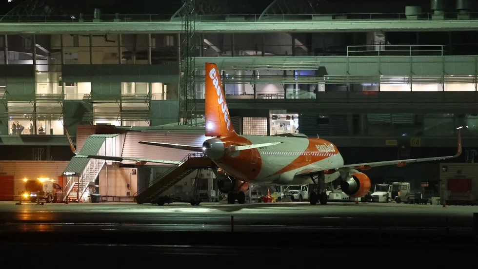 Planet tvingades landa på Arlanda på grund av röklukt i kabinen. 
