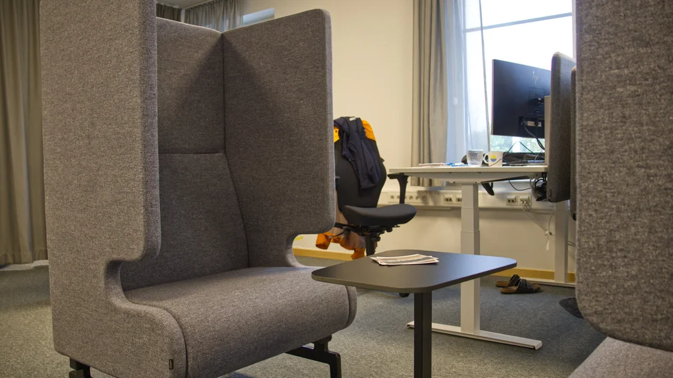 I Geabs fåtöljer har bolaget ryggen fri.