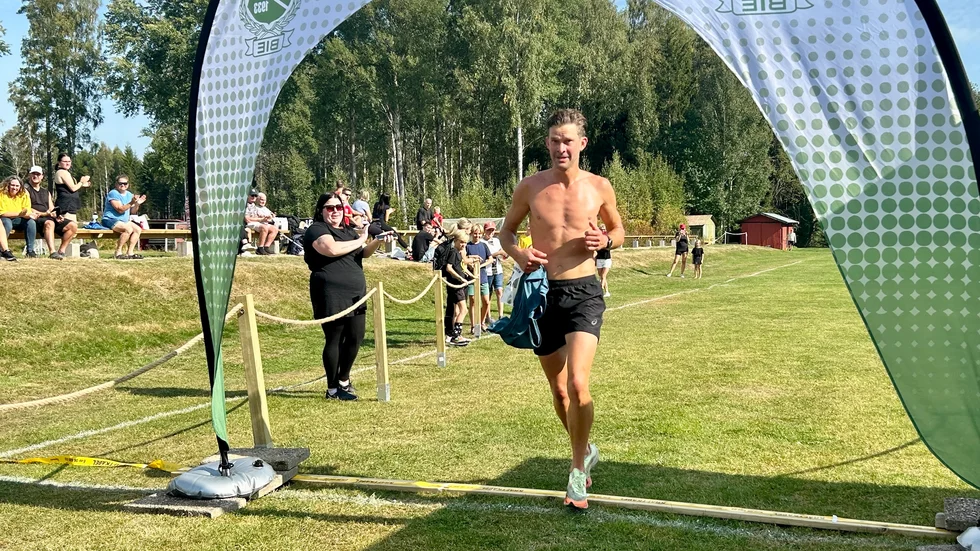 Patrik Sällstedt kammade hem segern i milen. 