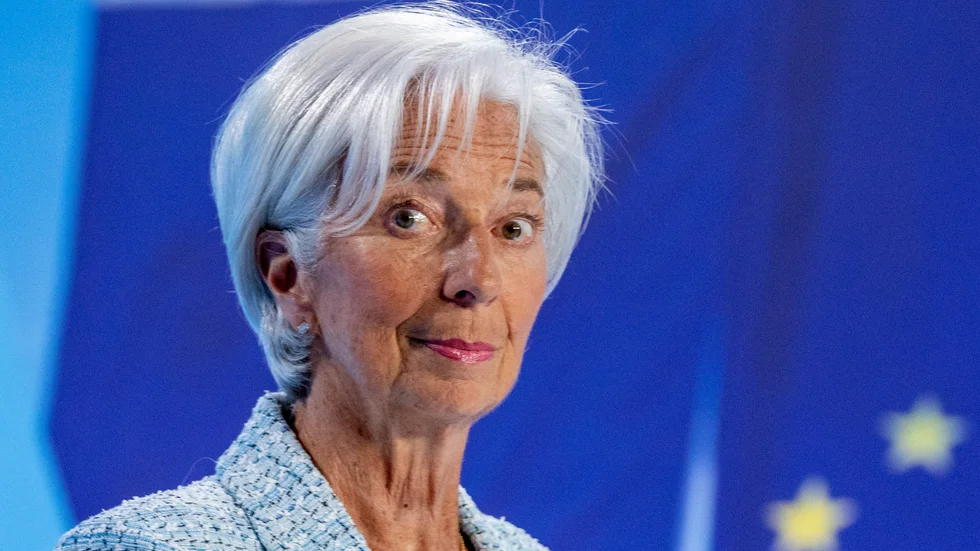 ECB-chefen Christine Lagarde väntas på torsdag sänka styrräntorna. Arkivbild