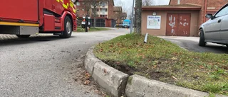 Tappade kontrollen över bilen utanför skola