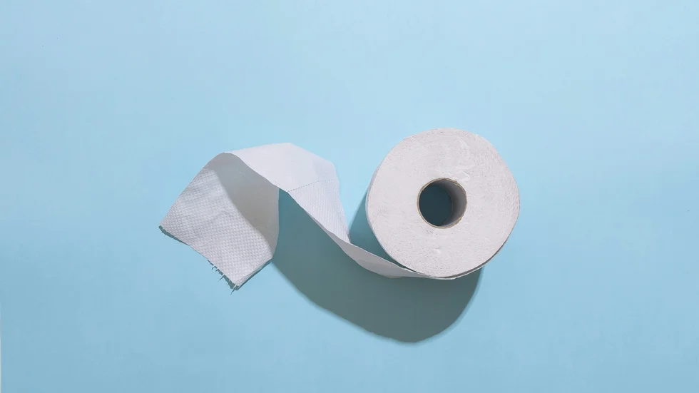 The symptoms are nausea, vomiting, diarrhea, abdominal pain, headache and fever.