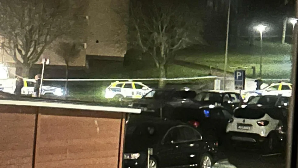 Den 9 maj i år blev en man rånad i sitt hem i Motala, vilket resulterade i ett omfattande polispådrag.