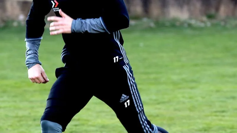 Osäker. Kevin Wickman.
