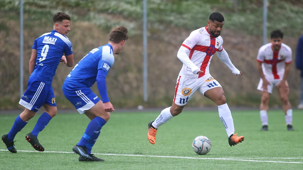 Joshuel Antonio Mendives Lan startade upp målkontot för Adas.