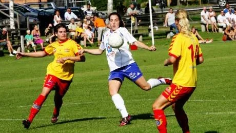 Chans. Clara Markstedt var oftast den som skapade chanser i mötet mot Tyresö.Foto: JOEL NILSSON