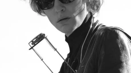 Cate Blanchett spelar Bob Dylans androgyna sida i Todd Haynes "I´m not there". Foto: Scanbox
