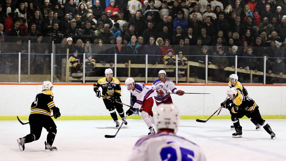 Det var då, 2013. I Kungsvalla såg 1 127 personer Wettern kvala till division 2 mot Motala AIF. En match som Maif vann med 8-0. Nu kan det bli lokala hockeyderbyn nästa säsong.