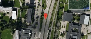 Stopp på väg 53 på grund av trafikolycka med flera personbilar