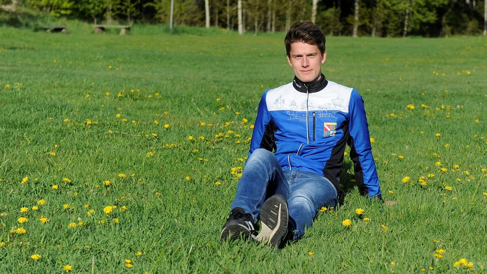 Philip Carlsson har börjat träna på som vanligt igen. Under två veckor har han kört intervaller. "Det känns i kroppen" säger han.