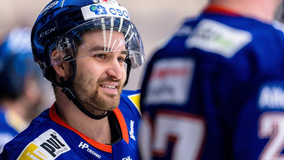 Växjö har brutit kontraktet med 30-årige Andrew Calof.