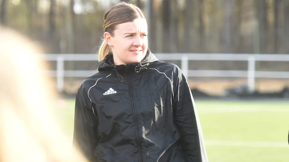 Nathalie Johanssons Vimmerby IF föll med 8-3 borta mot Kenty.