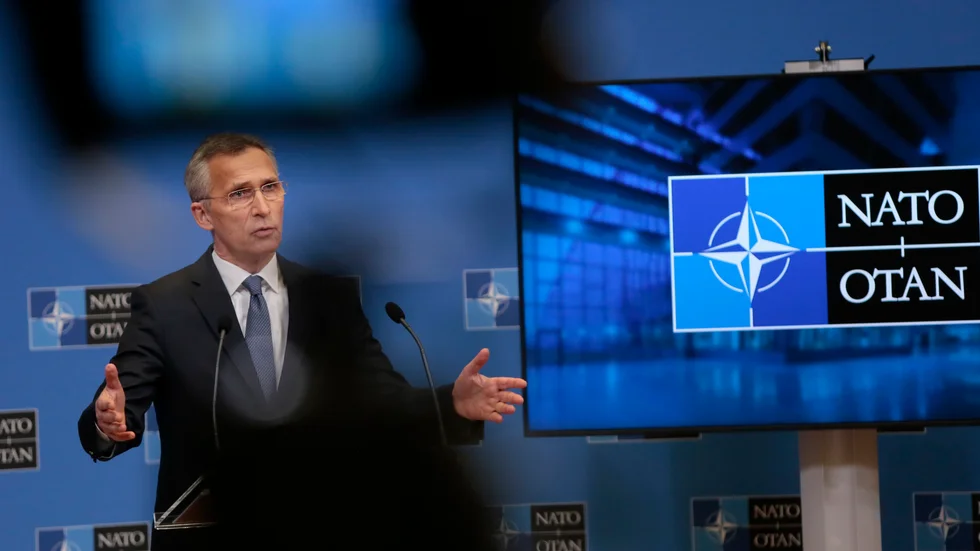 "Trovärdigheten som fredsbyggare kan inte bevaras efter ett inträde i kärnvapenorganisation", skriver skribenterna. På bilden Nato:s generalsekreterare Jens Stoltenberg.