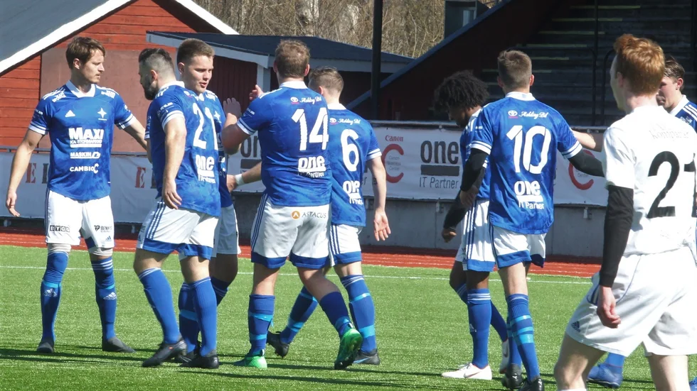 IFK Motala behöver vinna avslutningen hemma mot Vadstena GIF på lördag, och sedan hoppas på att Tranås FF inte vinner division 3-kvalet. Då blir det division 4-spel nästa säsong.