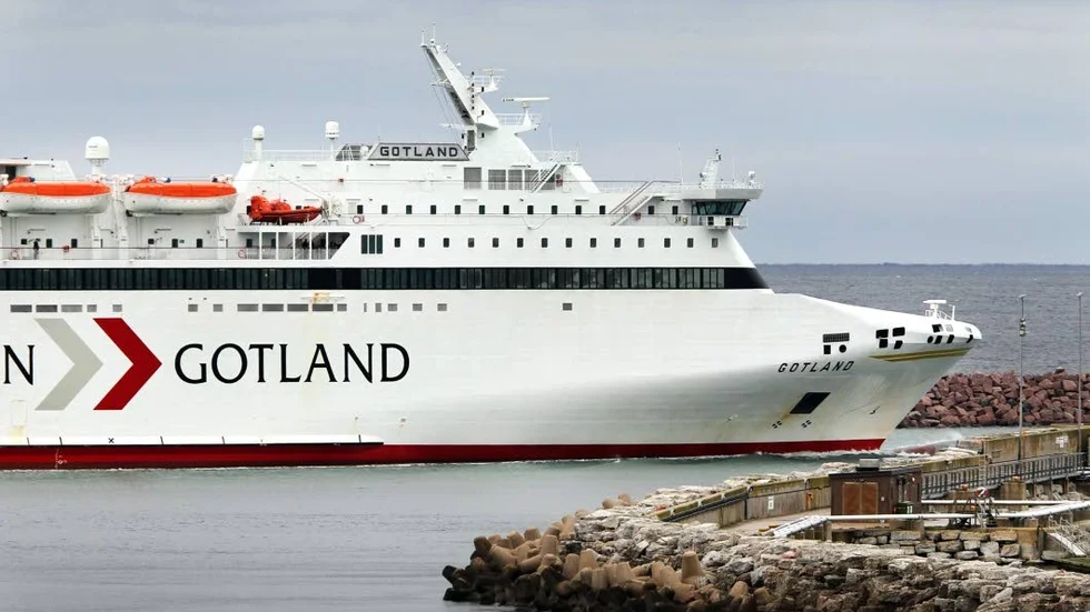 OBALANS. Insändarskribenten tycker att det satsas för mycket på Nynäslinjen medan turerna till Oskarshamn är alldeles för få.?