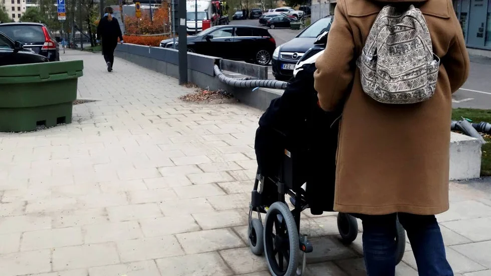 Insändaren berättar om de avtal som Kommunal har lyckats förhandla fram med kommunen och att de skiljer sig mycket mot det avtal som råder på den privata sidan.