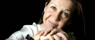 Stridsberg skriver från en förgylld bur