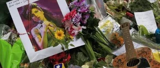 Winehouse begravd - oklar dödsorsak