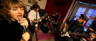 The Siamese spelar rock i bildstenshallen