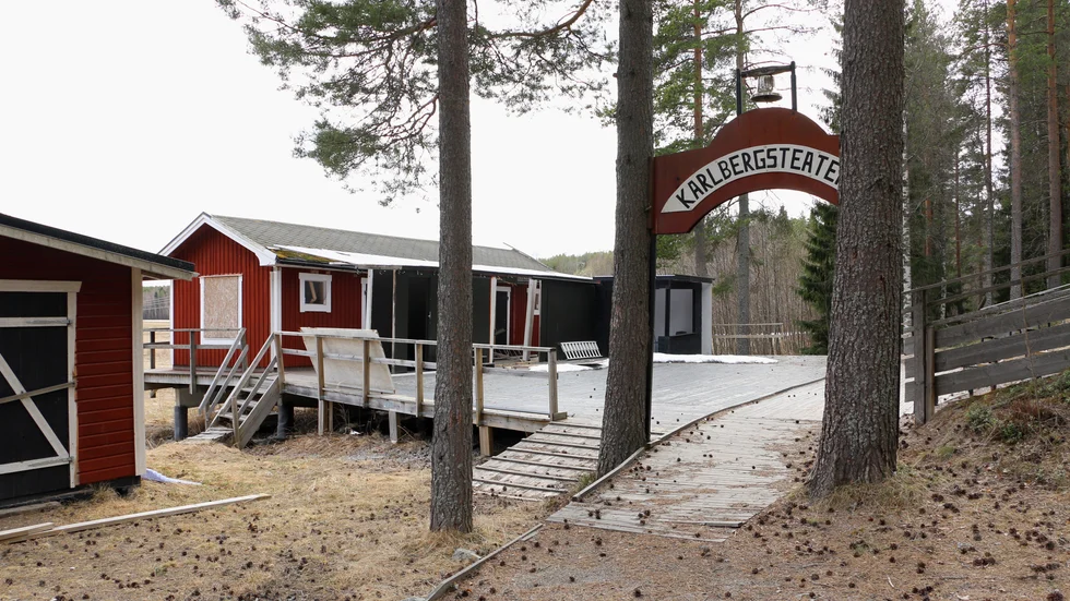 En ny kulturscen ska byggas på Karlberg. Hittills har Föreningen Karlberg fått ihop 200 000 kronor.