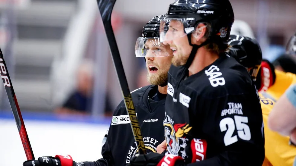 Kedjekamrater. Patrick Cehlin (till vänster) och Anton Hedman kamperar ihop.