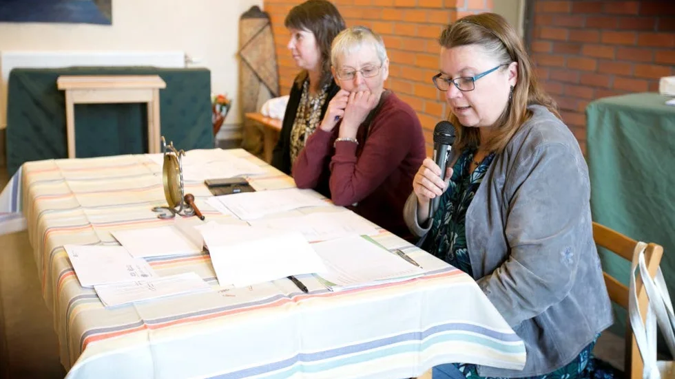 Anna Gahnström, Birgitta Stenström och Eva Gahnström ingick i fjolårets vinnarlag och stod därmed för årets frågor.