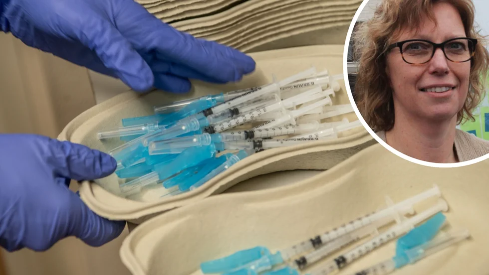Camilla Ljungdahl, verksamhetschef på Vimmerby hälsocentral tycker att arbetet med vaccinationen flyter på bra. 