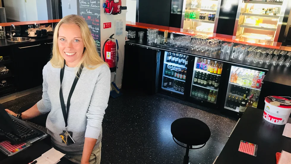 "Munskydd förmedlar en efterfrågad trygghet för många hotellgäster, inte minst våra utrikesresenärer", konstaterar Tintin Jennsjö, hotelldirektör på Comfort hotel, Eskilstuna.