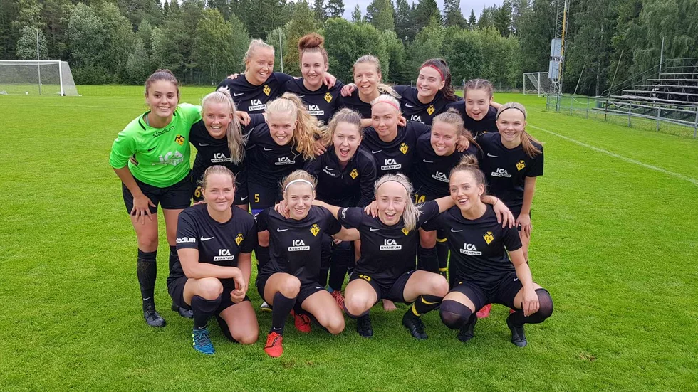 Myckle jublar efter att ha vunnit borta mot Ope IF med 2-0. 